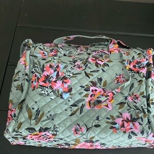 Vera bradley travel toiletries bag
